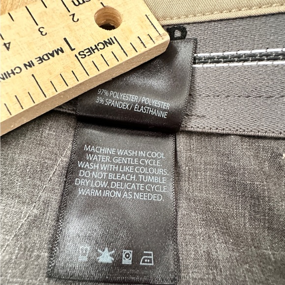 New HAGGAR Mens Cool 18 Golf Shorts Tan Sand Sz 38 Superflex Waistband - Picture 4 of 12